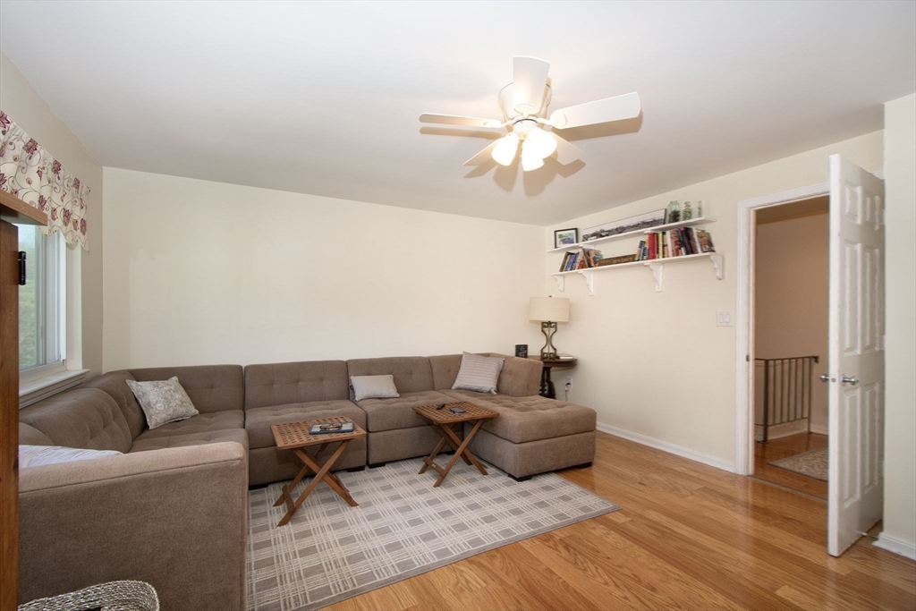 1 Beal's Cove Road, Unit C Hingham, MA 02043 - Photo 17 of 27
