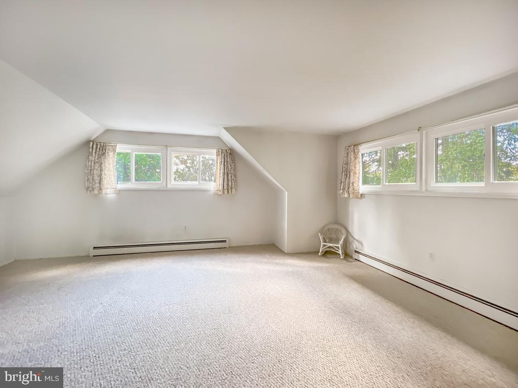 37 Full Turn Road Levittown, PA 19056 - Photo 25 of 38 an empty room with windows