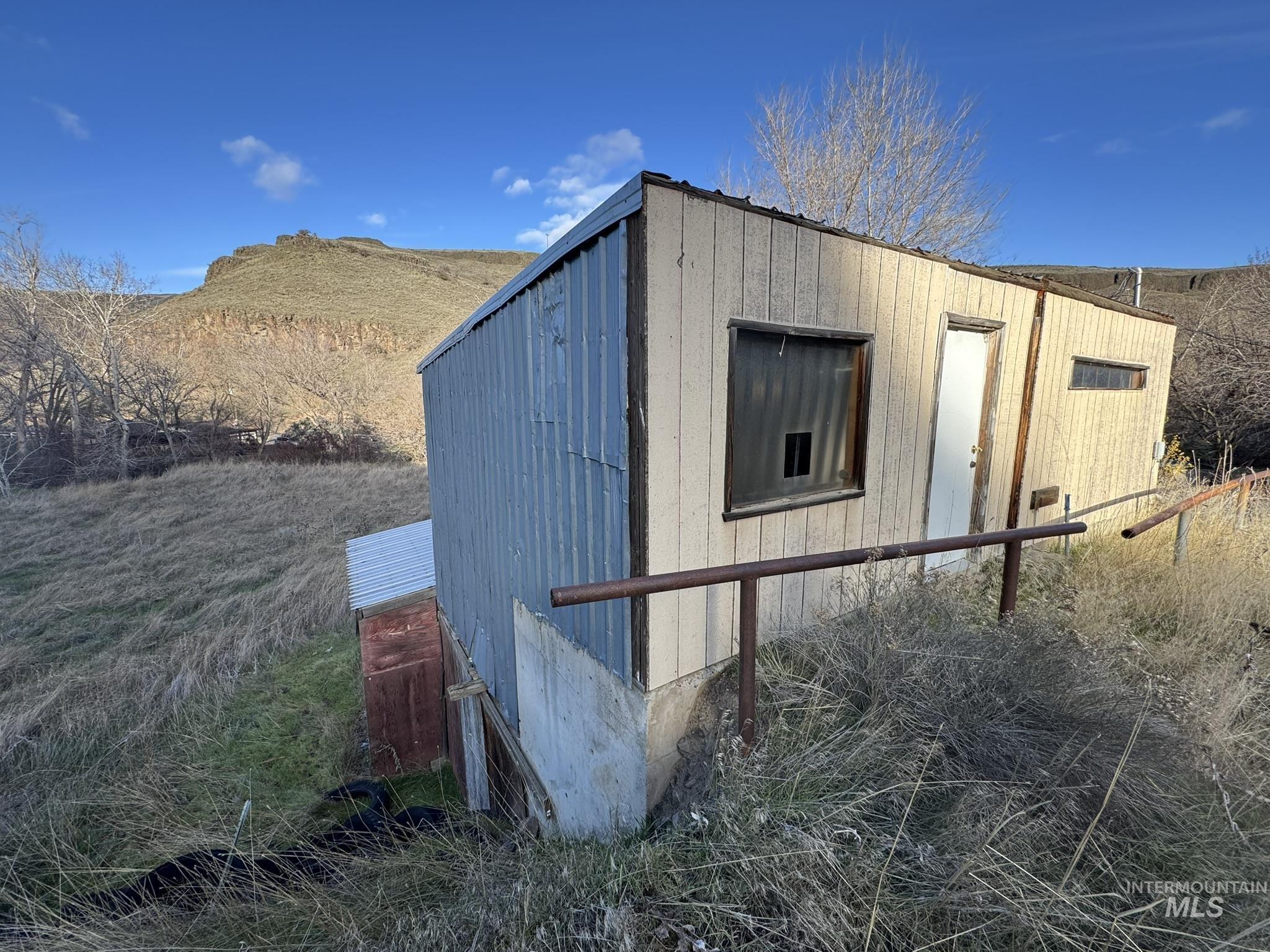 8047 Asotin Creek Road Asotin, WA 99402 - Photo 21 of 36 View of outbuilding