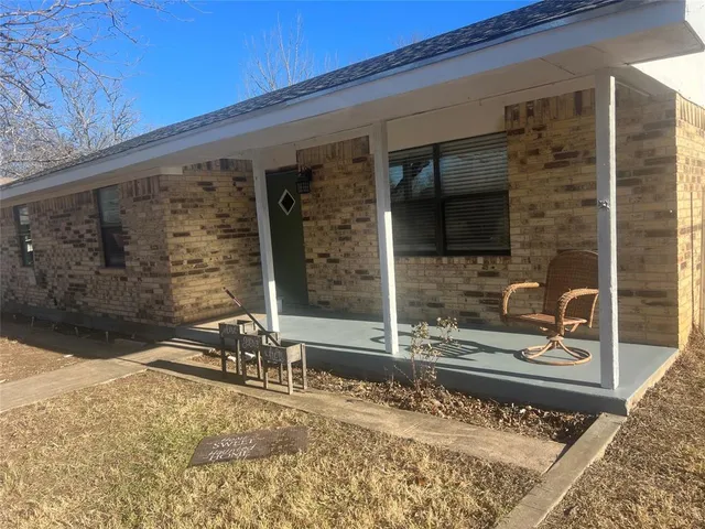 $249,575 | 120 Mary Alice Drive, Valley Mills, TX 76689