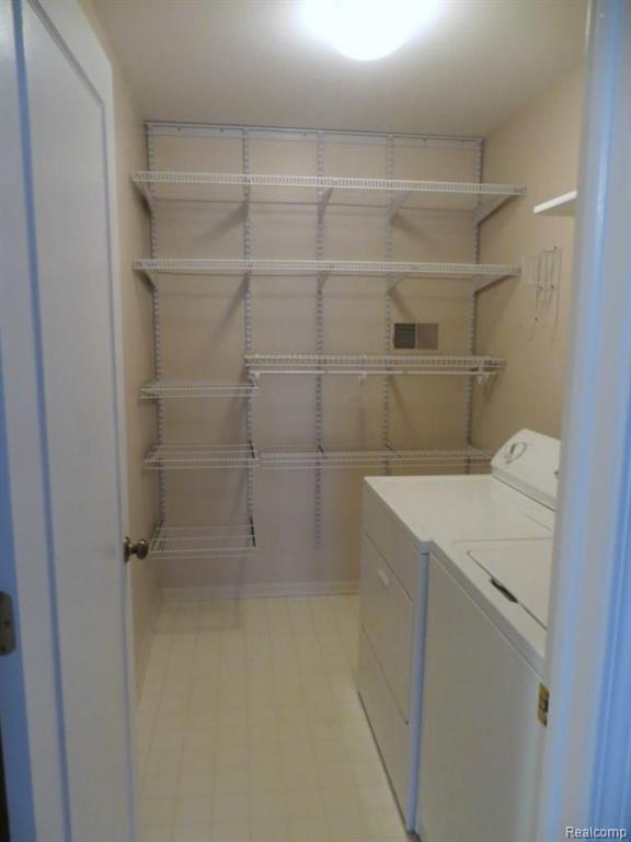 708 South Milford Road, Unit 2 Milford, MI 48381 - Photo 18 of 18