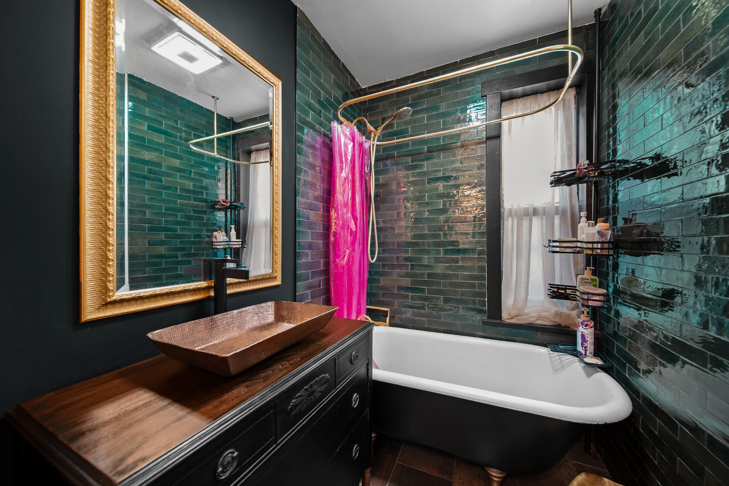 1144 South 25th Street Manitowoc, WI 54220 - Photo 9 of 26 Bath