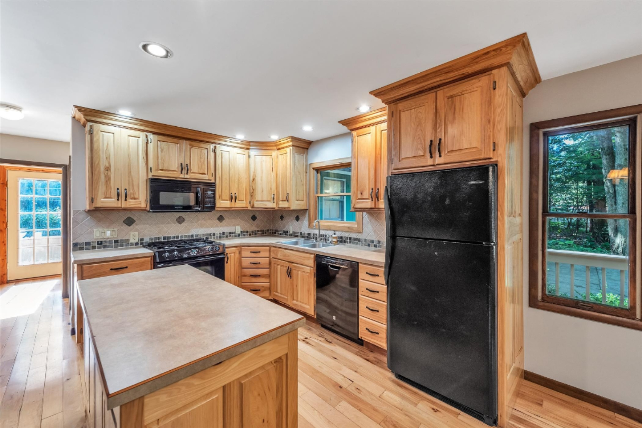 3259 South Staines Road Sheridan, MI 48884 - Photo 7 of 35 07-3259-S-Staines-Rd-WindowStill-Re