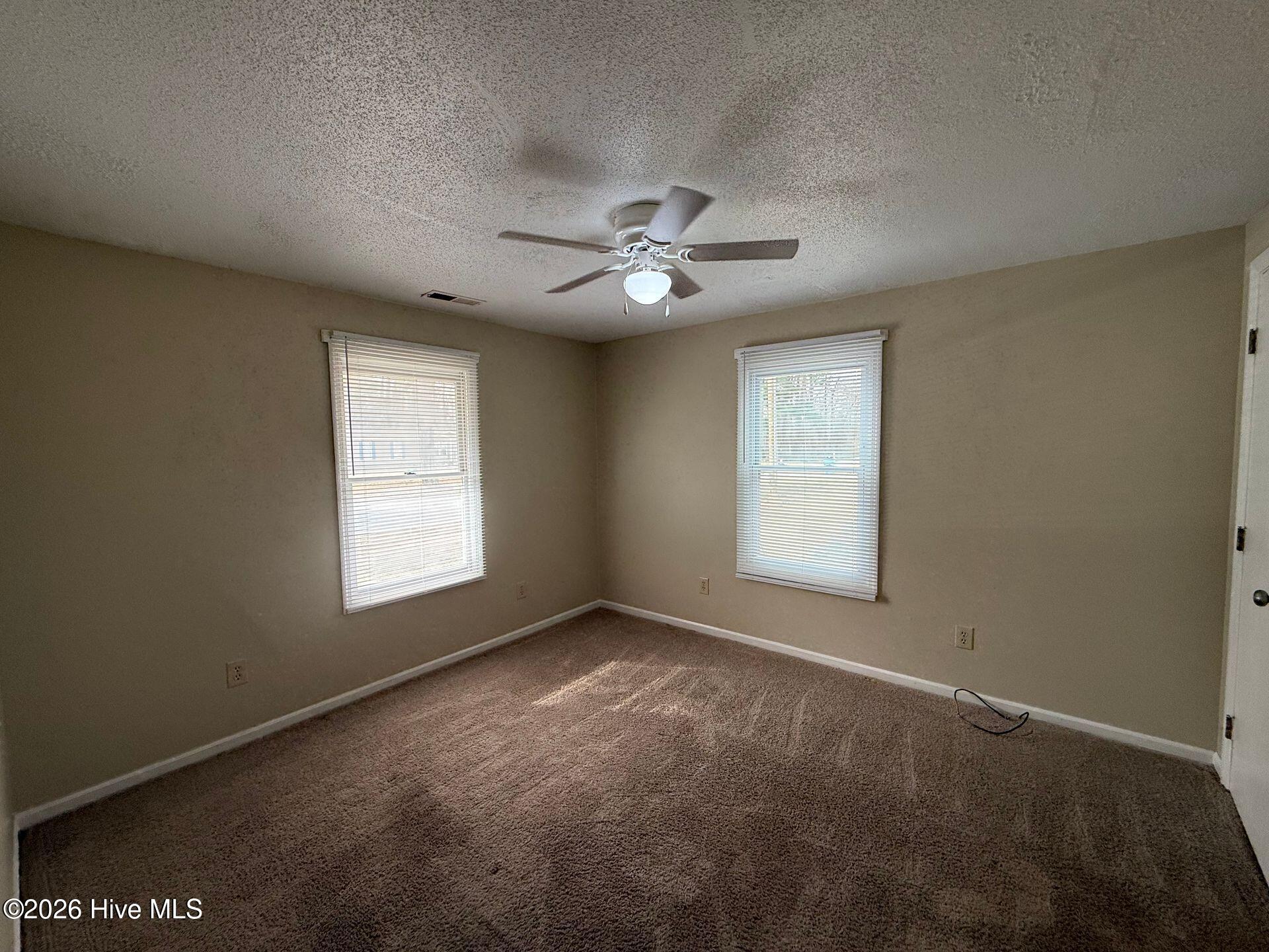 2159 Hines Farm Road Jacksonville, NC 28540 - Photo 5 of 11 8a8bf6f5-2499-4c80-a9d7-d5f7a3b74621