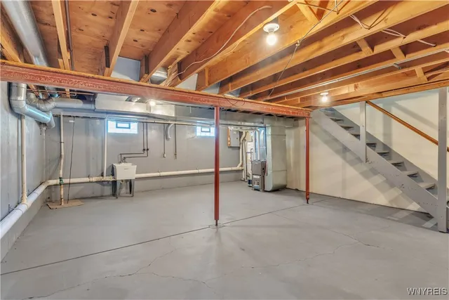 $419,900 | 4 Lordan Drive, Cheektowaga, NY 14227