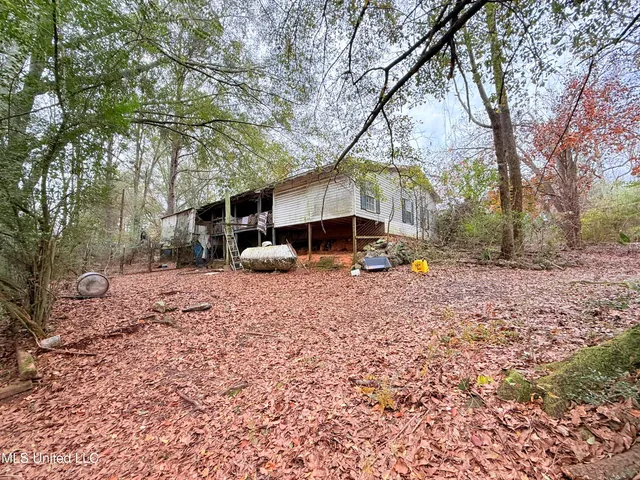 $69,500 | 2329 Southwest Big Creek Drive, Bogue Chitto, MS 39629