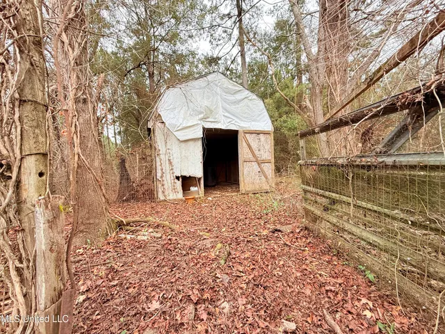 $69,500 | 2329 Southwest Big Creek Drive, Bogue Chitto, MS 39629