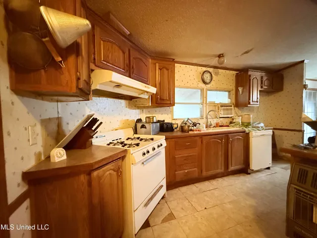 $69,500 | 2329 Southwest Big Creek Drive, Bogue Chitto, MS 39629