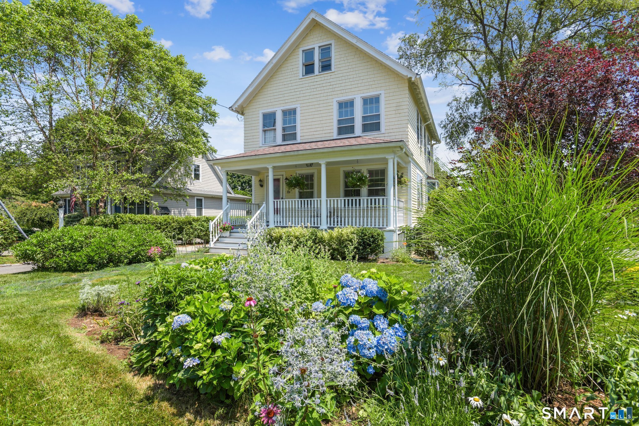 24 Warren Avenue Groton, CT 06355 - Photo 2 of 37
