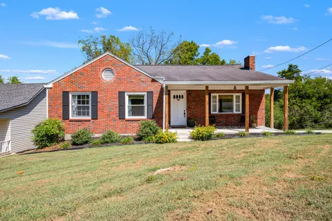 $275,000 | 412 Lehman Street, Woodbury, TN 37190