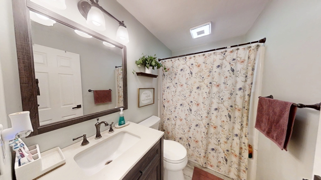 4 Richardson Street Hudson, MA 01749 - Photo 35 of 42