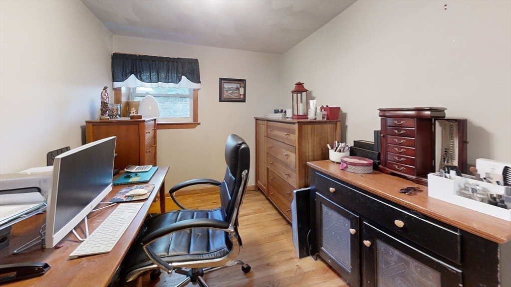 4 Richardson Street Hudson, MA 01749 - Photo 36 of 42