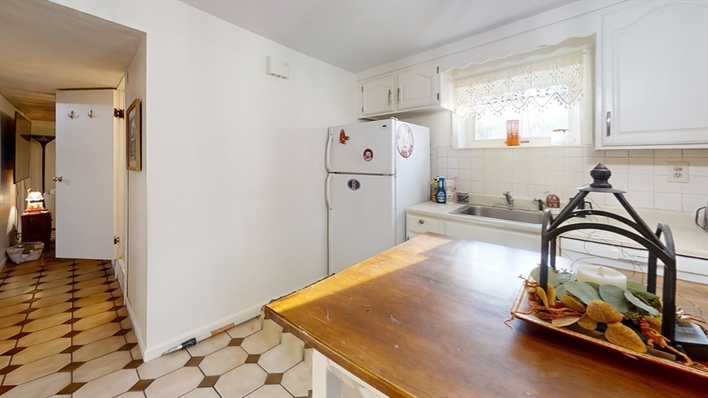 4 Richardson Street Hudson, MA 01749 - Photo 37 of 42