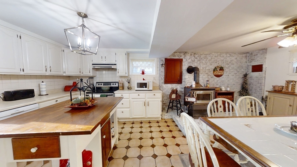 4 Richardson Street Hudson, MA 01749 - Photo 40 of 42