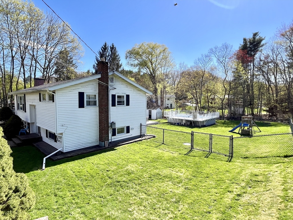 4 Richardson Street Hudson, MA 01749 - Photo 4 of 42