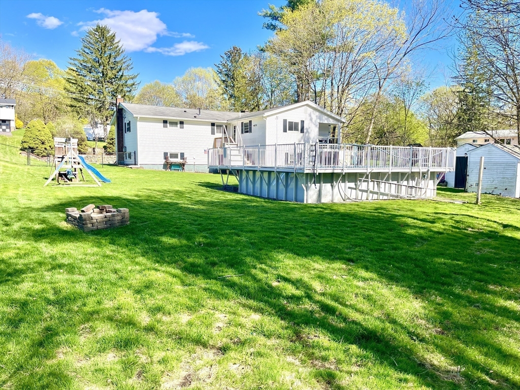 4 Richardson Street Hudson, MA 01749 - Photo 6 of 42