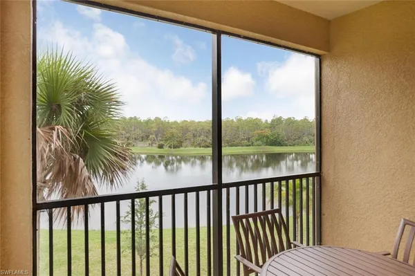 $4,000 | 9731 Acqua Court, Unit 531, Naples, FL 34113