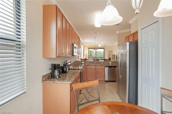 $4,000 | 9731 Acqua Court, Unit 531, Naples, FL 34113