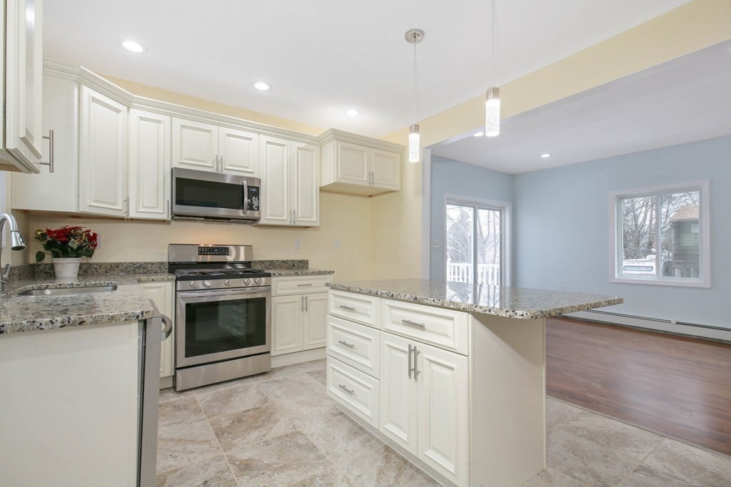 615 Sunderland Road Worcester, MA 01604 - Photo 8 of 32 Gallery Image 8