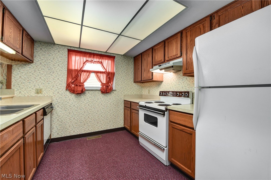 17433 Drake Road Strongsville, OH 44136 - Photo 11 of 30 Gallery Image 11