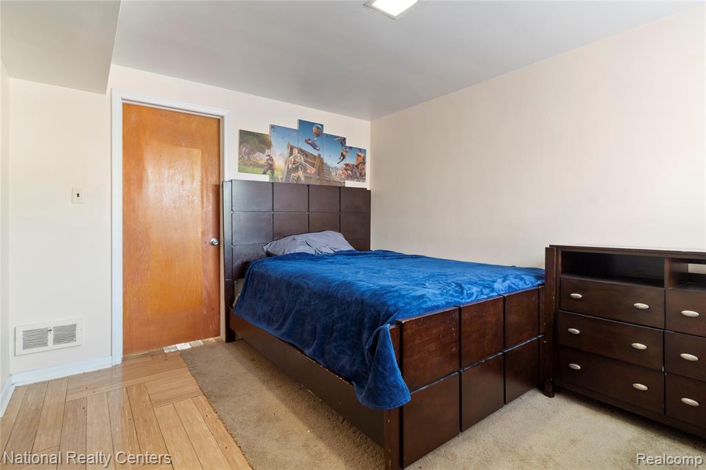 18027 Strathmoor Street Detroit, MI 48235 - Photo 31 of 41 Gallery Image 31