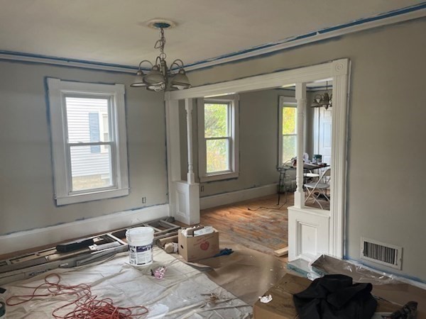 19 Bevier Street Springfield, MA 01107 - Photo 3 of 8 Gallery Image 3