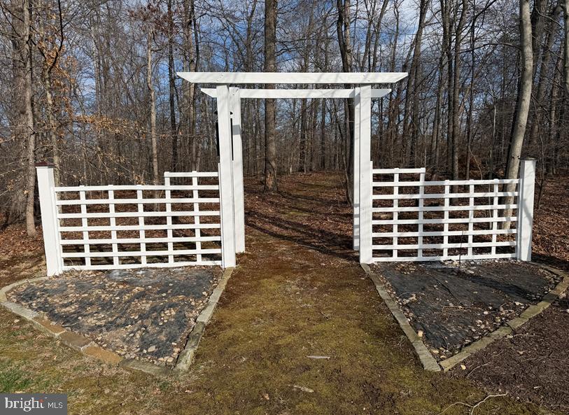 8485 Rogues Road Warrenton, VA 20187 - Photo 111 of 121 Painted entry to trails