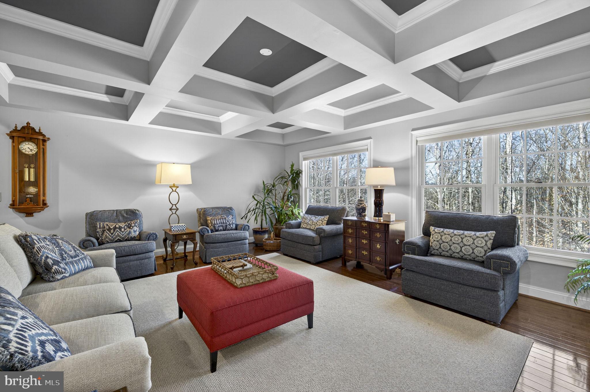 8485 Rogues Road Warrenton, VA 20187 - Photo 6 of 121 Family room