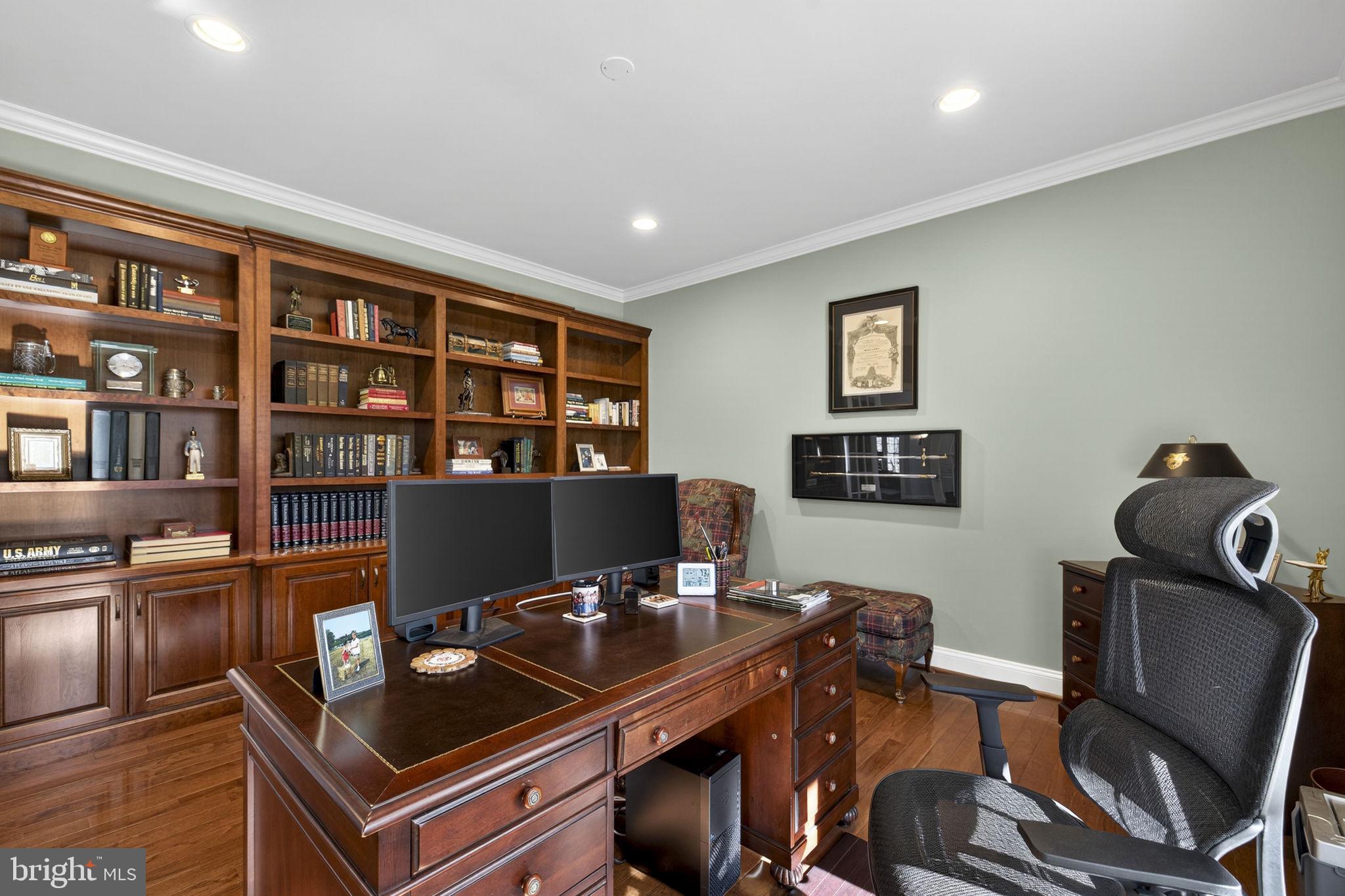 8485 Rogues Road Warrenton, VA 20187 - Photo 10 of 121