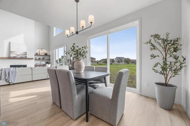 $919,900 | 951 50th Avenue West, West Fargo, ND 58078