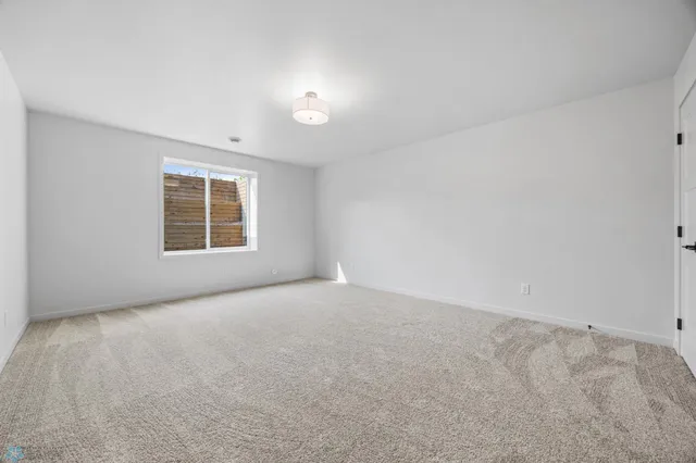 $919,900 | 951 50th Avenue West, West Fargo, ND 58078