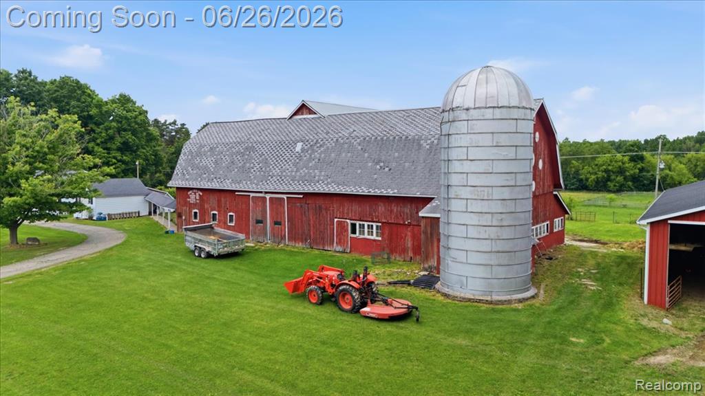 5726 Barnes Road Millington, MI 48746 - Photo 14 of 84