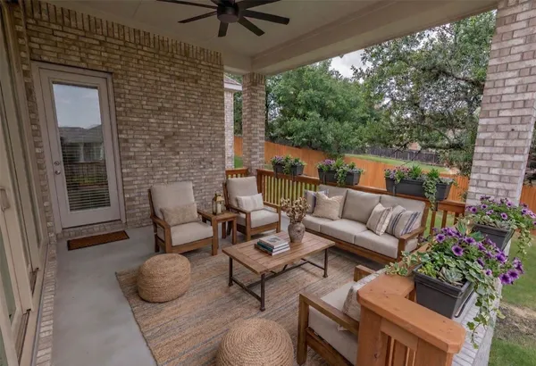 an aerial view of a house having lake view