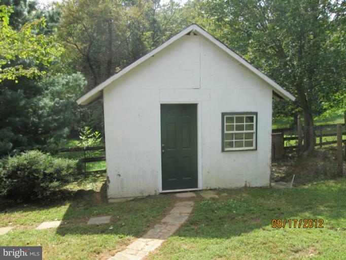834 Fodderstack Road Flint Hill, VA 22627 - Photo 12 of 17 Exterior (General)