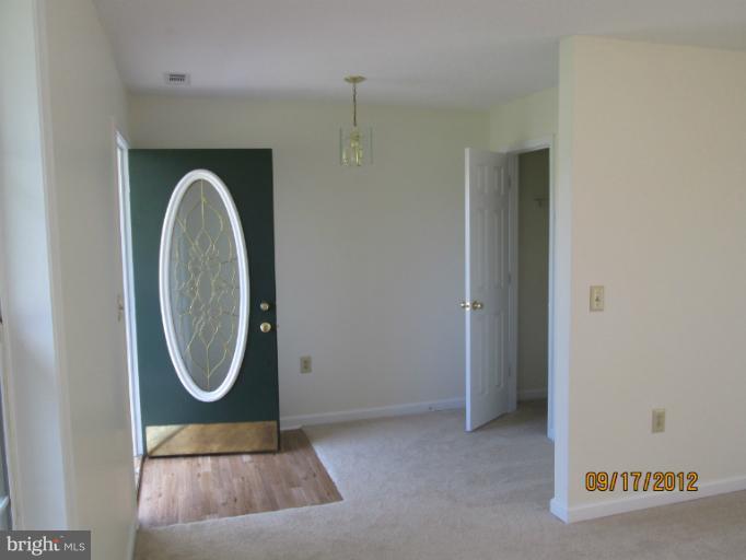 834 Fodderstack Road Flint Hill, VA 22627 - Photo 13 of 17 Living Room
