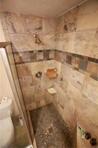 $425,000 | 29208 East 343rd Street, Garden City, MO 64747