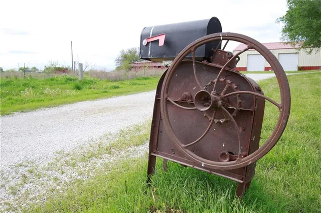 $425,000 | 29208 East 343rd Street, Garden City, MO 64747