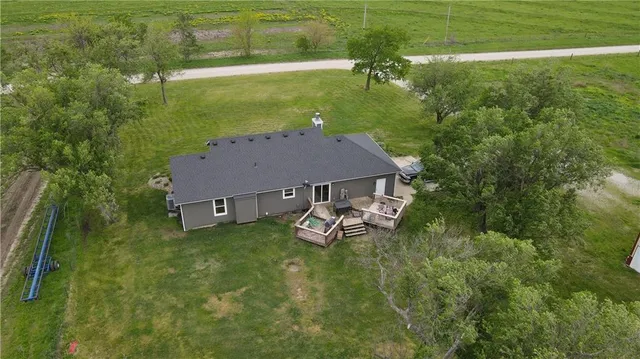 $425,000 | 29208 East 343rd Street, Garden City, MO 64747