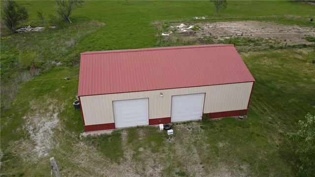 $425,000 | 29208 East 343rd Street, Garden City, MO 64747