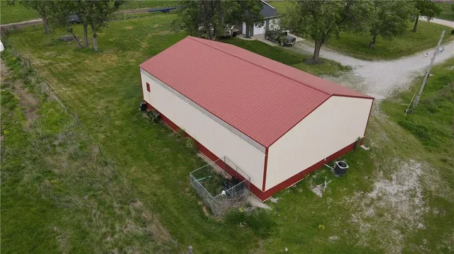 $425,000 | 29208 East 343rd Street, Garden City, MO 64747