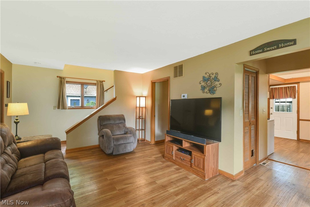 5631 Lear Nagle Road North Ridgeville, OH 44039 - Photo 5 of 34