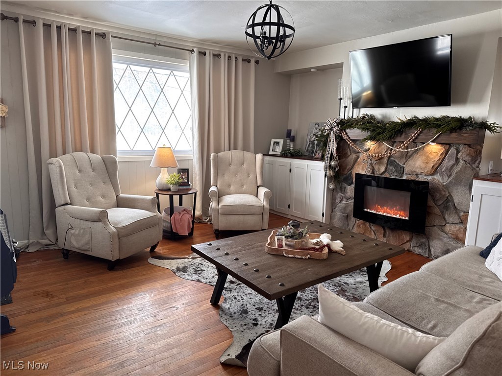 929 May Road East Liverpool, OH 43920 - Photo 20 of 41 Living room with wood-type flooring and a fireplace