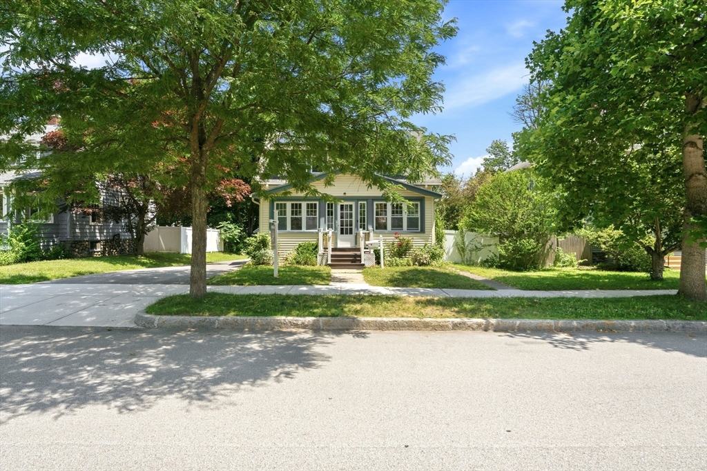 101 Bay State Road Worcester, MA 01606 - Photo 3 of 35