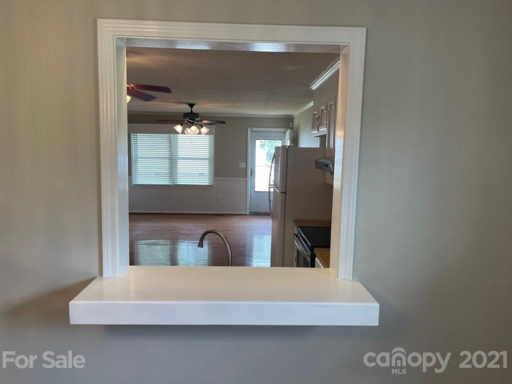 129 Loray Farm Road Dallas, NC 28034 - Photo 21 of 28 a view of hall way with mirror