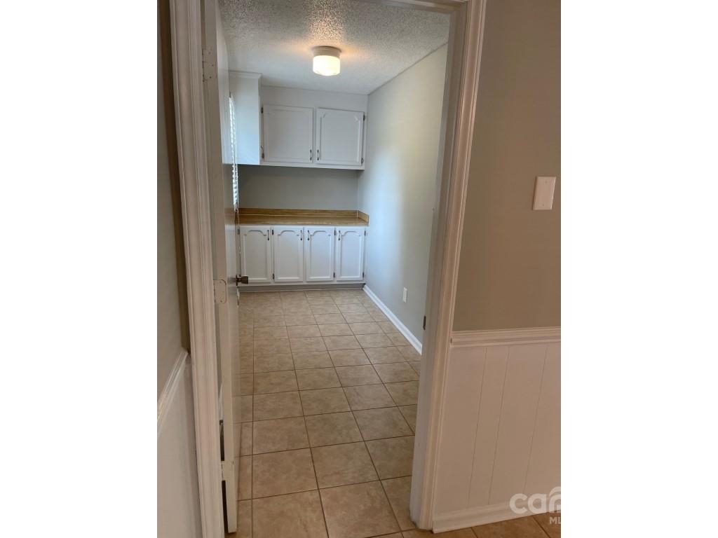 129 Loray Farm Road Dallas, NC 28034 - Photo 23 of 28 a view of a hallway