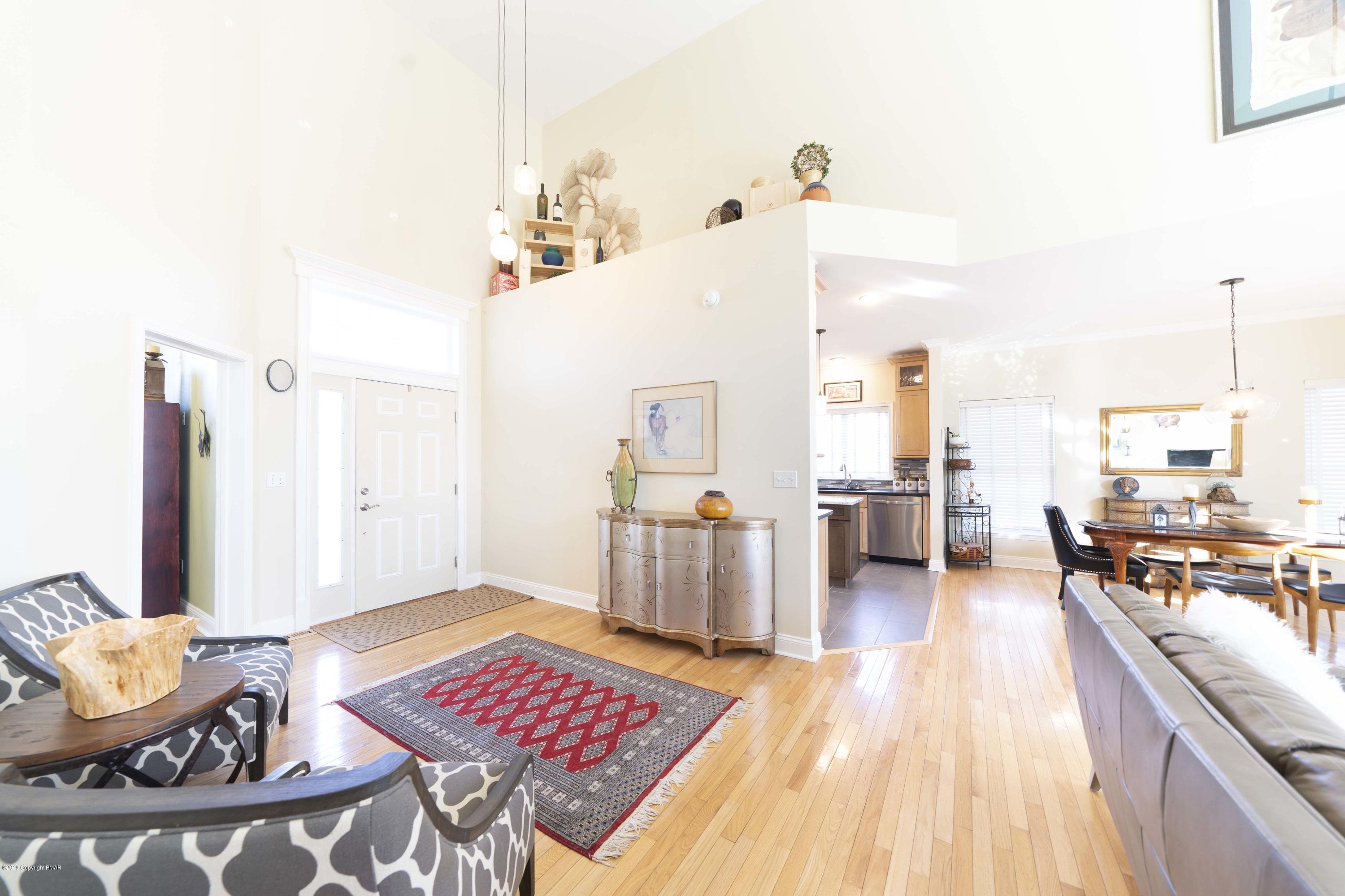 139 Skytop Road Long Pond, PA 18334 - Photo 15 of 34 Interior
