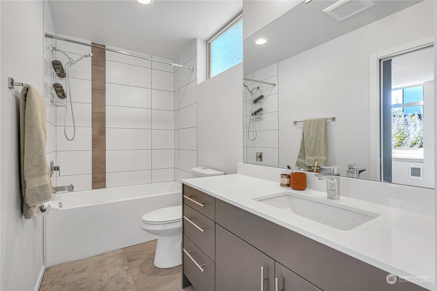 822 Northwest 63rd Street Seattle, WA 98107 - Photo 17 of 25