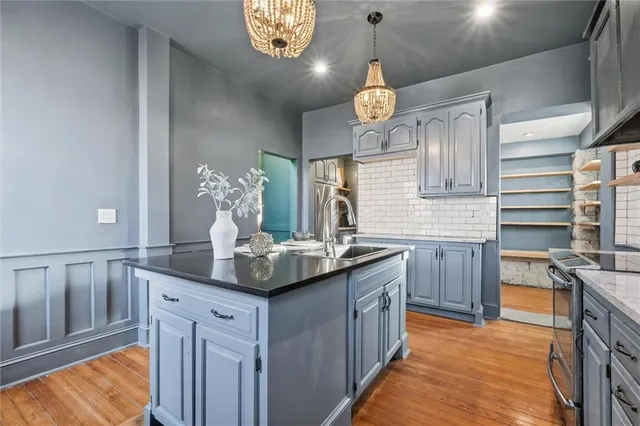 $750,000 | 444 Gladstone Boulevard, Kansas City, MO 64124