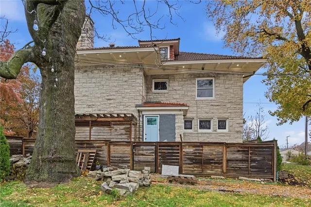 $750,000 | 444 Gladstone Boulevard, Kansas City, MO 64124