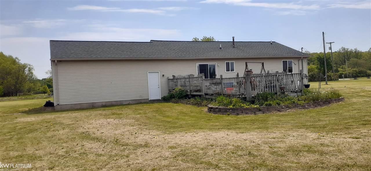 1435 Fox Road Goodells, MI 48027 - Photo 5 of 23 50042659-4.JPG